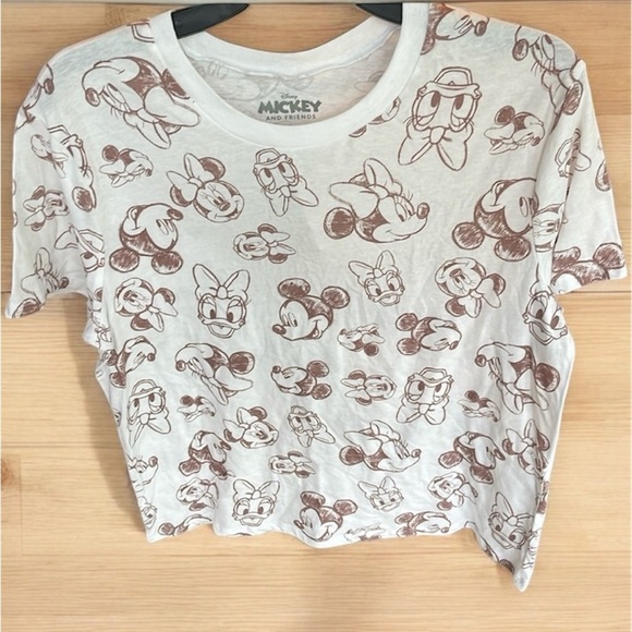 Disney Tops - Mickey and friends T-shirt